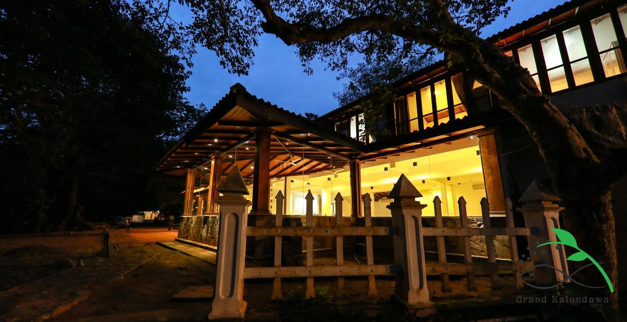 Grand Kalundawa - Dambulla'S Hidden Secret Hotel ภายนอก รูปภาพ