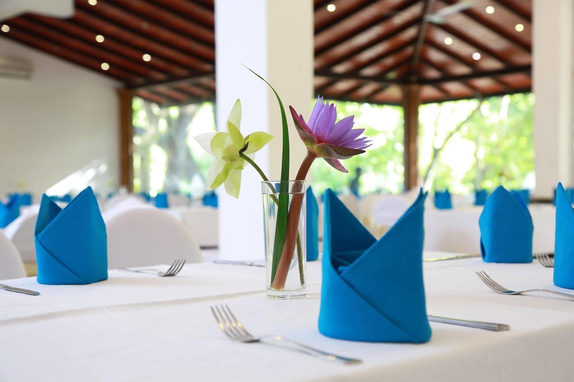 Grand Kalundawa - Dambulla'S Hidden Secret Hotel ภายนอก รูปภาพ