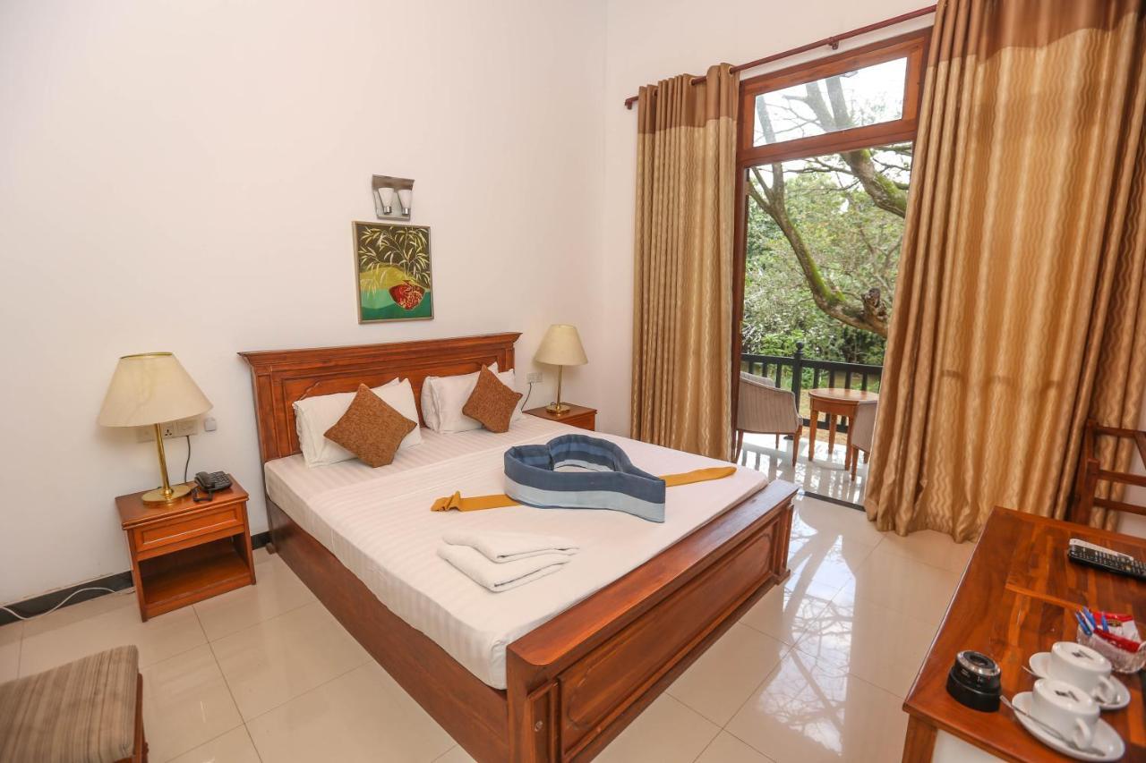 Grand Kalundawa - Dambulla'S Hidden Secret Hotel ภายนอก รูปภาพ